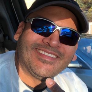 Meet your Posher, Esa